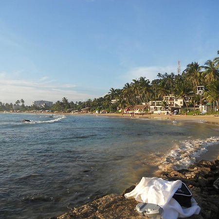 Rainbow Guest House Mirissa Bagian luar foto