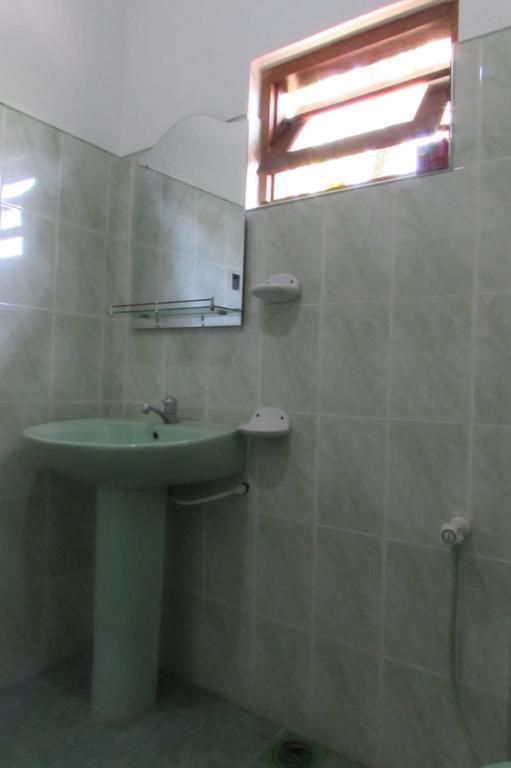 Rainbow Guest House Mirissa Bagian luar foto